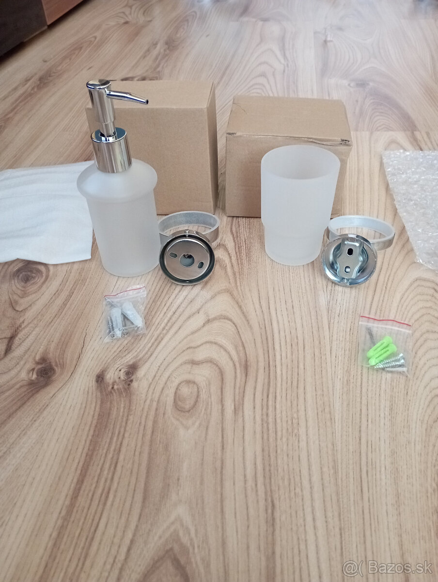 Dávkovač mydla + Pohár na zubné kefky - 2