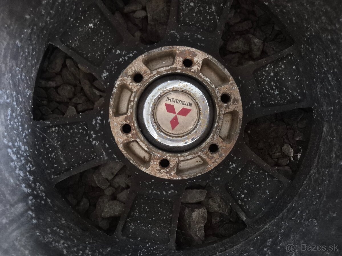 PAJERO disky+gumy 265/60 R18 - 2