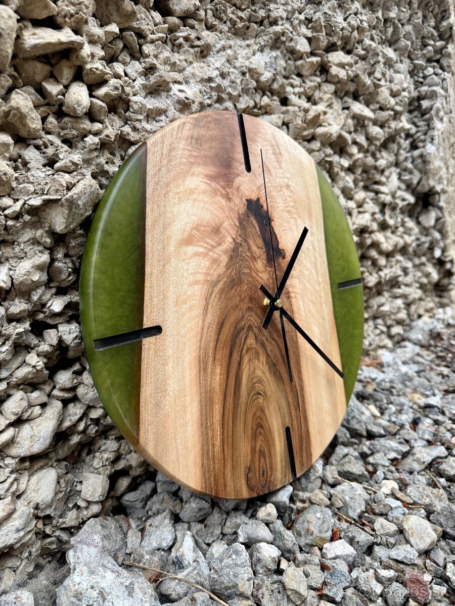Orechové green forest nástenné hodiny - 2