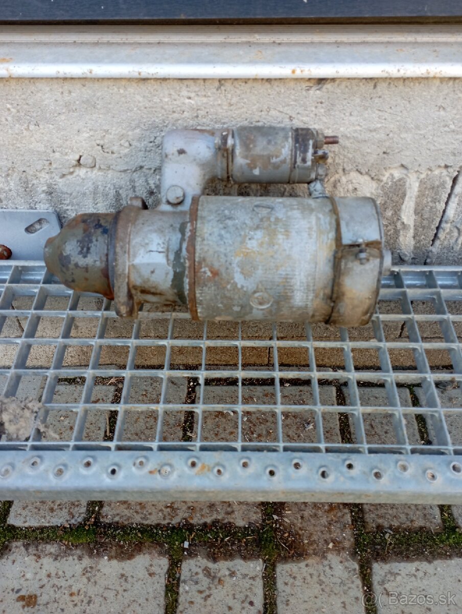 Štartér slávia 2S90a - 2