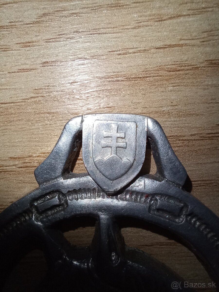 Predám odznak slovensky stat. - 2