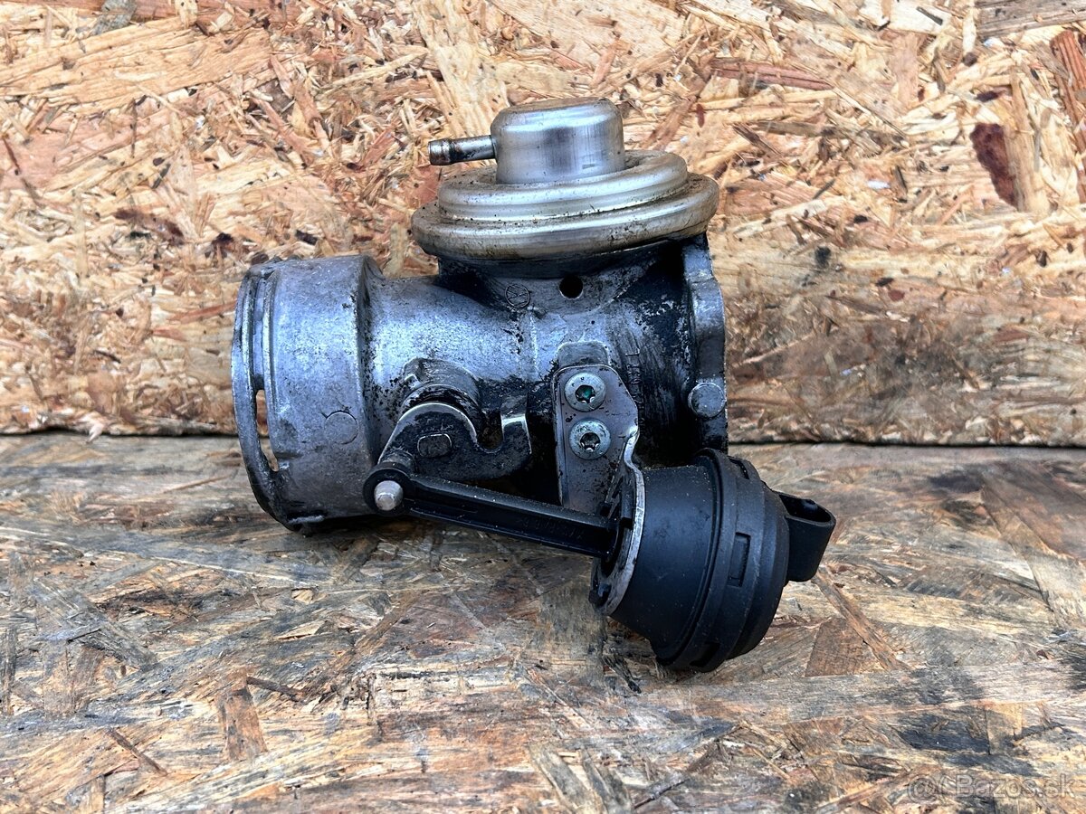 EGR ventil / AGR ventil 038131501AA - 2