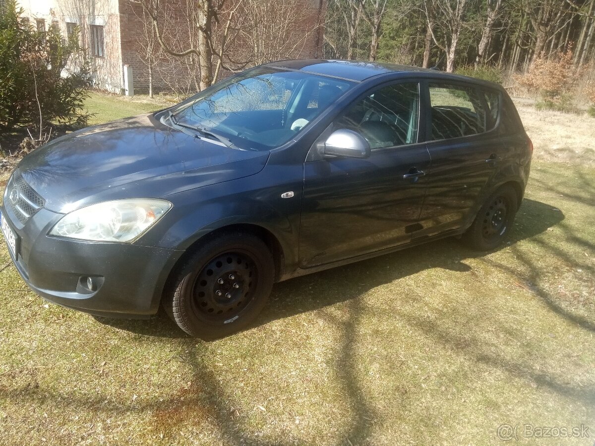 Kia Ceed 1.6 crdi-2009, STK a EK do 2027 - 2