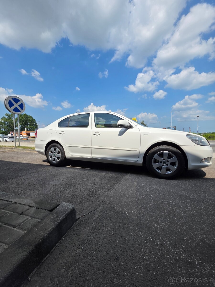 Skoda Octavia - 2
