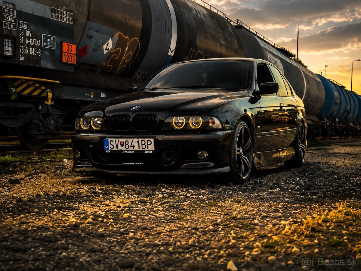 BMW E39 528i manual - 2