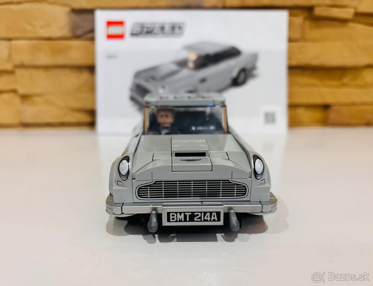 Aston Martin Jamesa Bonda - 2