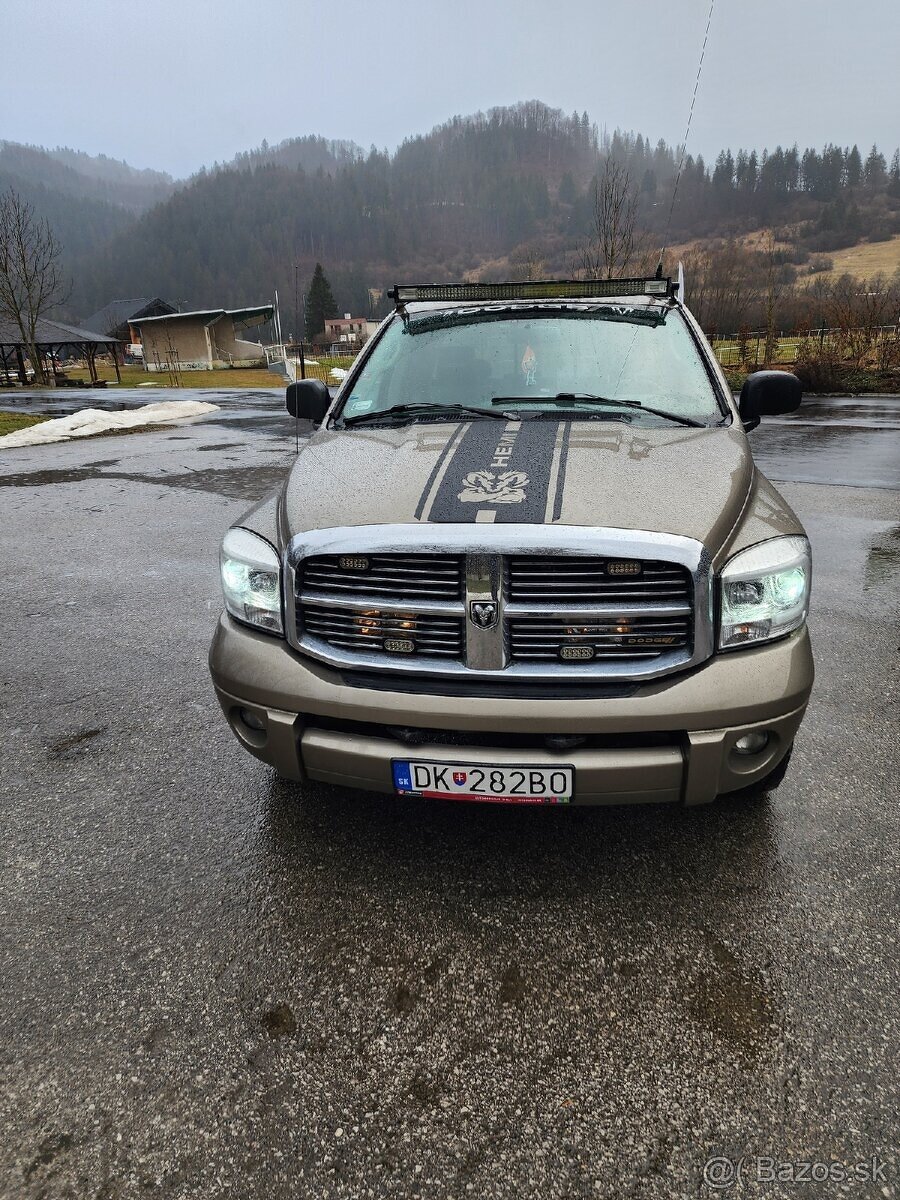 Predám dodge ram 5,7 hemi 4x4 2007 laramie - 2
