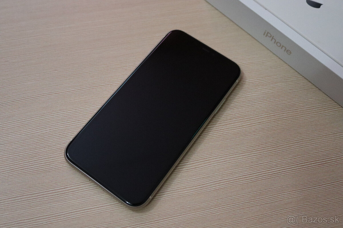 Apple iPhone 11 64GB - 2