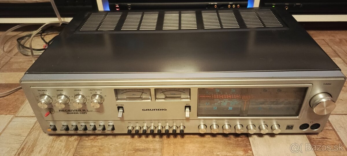 Grundig R25 - 2