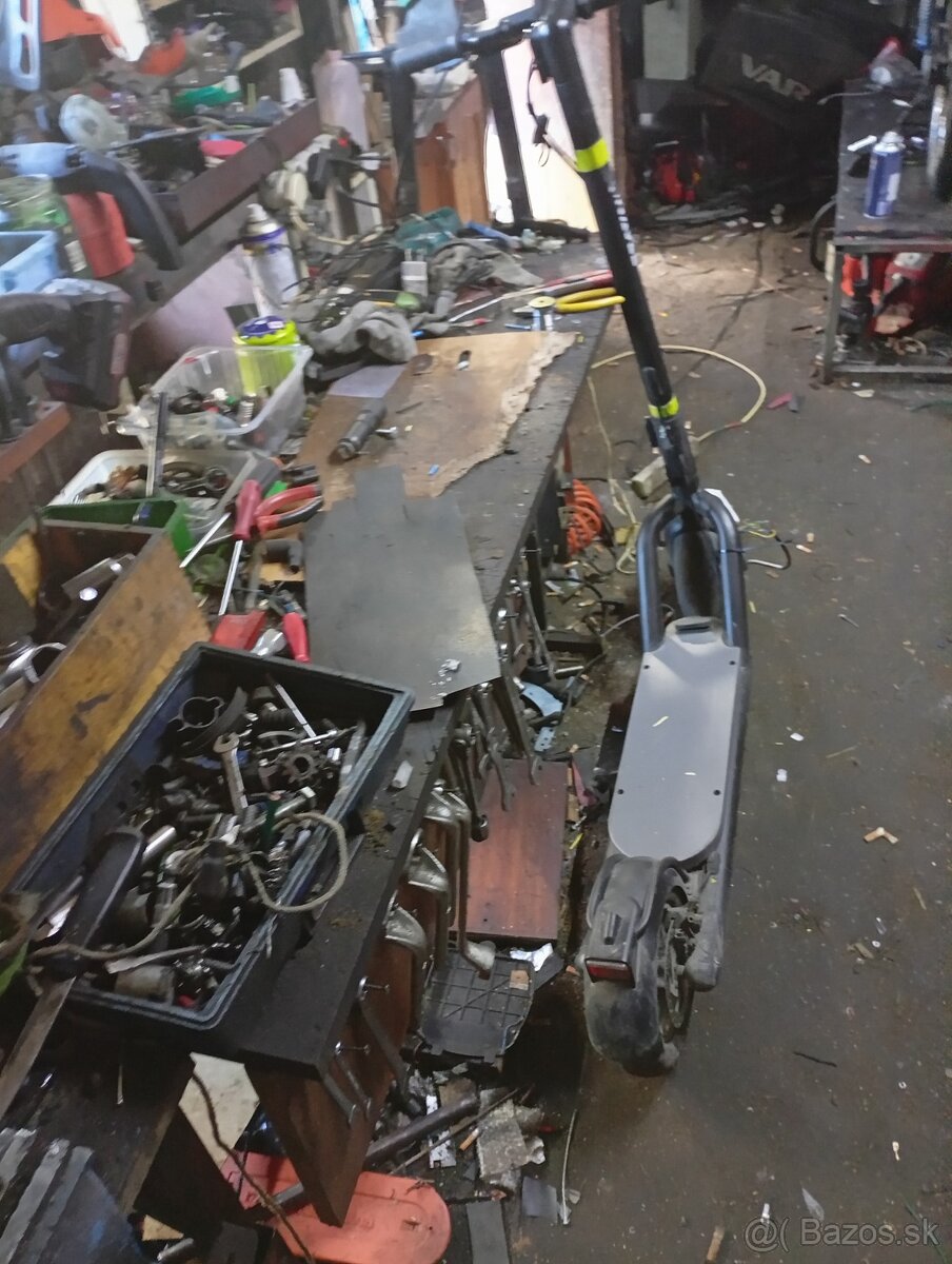 elektrická kolobežka - 2