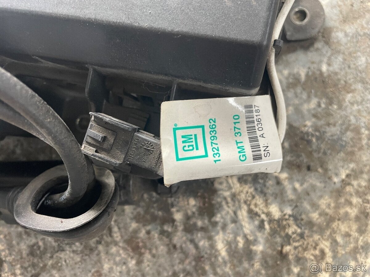 Opel insignia elektrický kufor - 2