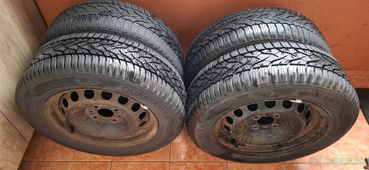 Predám celoročné pneumatiky - 2