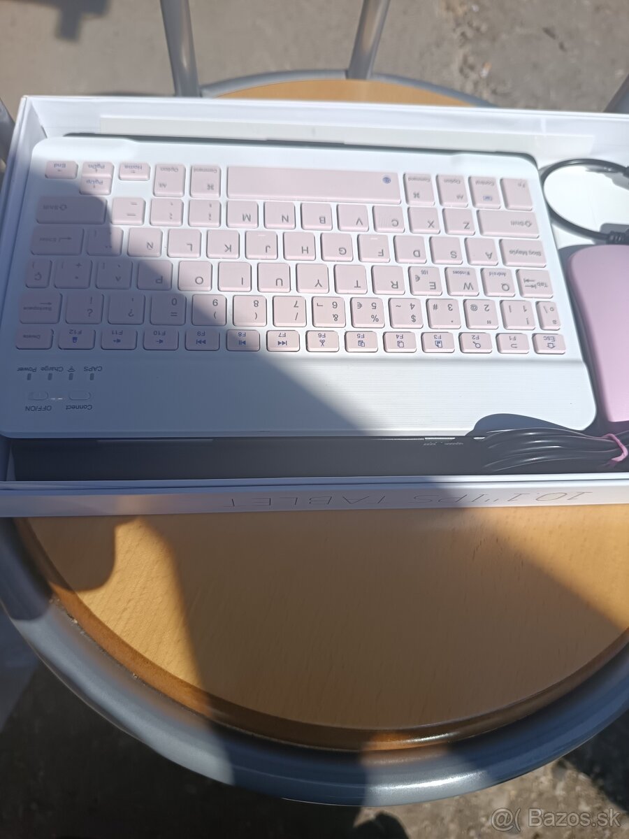 Ponúkame na predaj tablet - 2