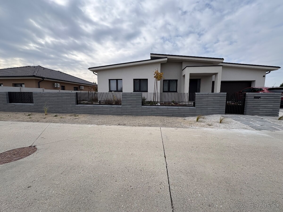 Brány, Ploty, Prístrešky, Zábradlia - 2