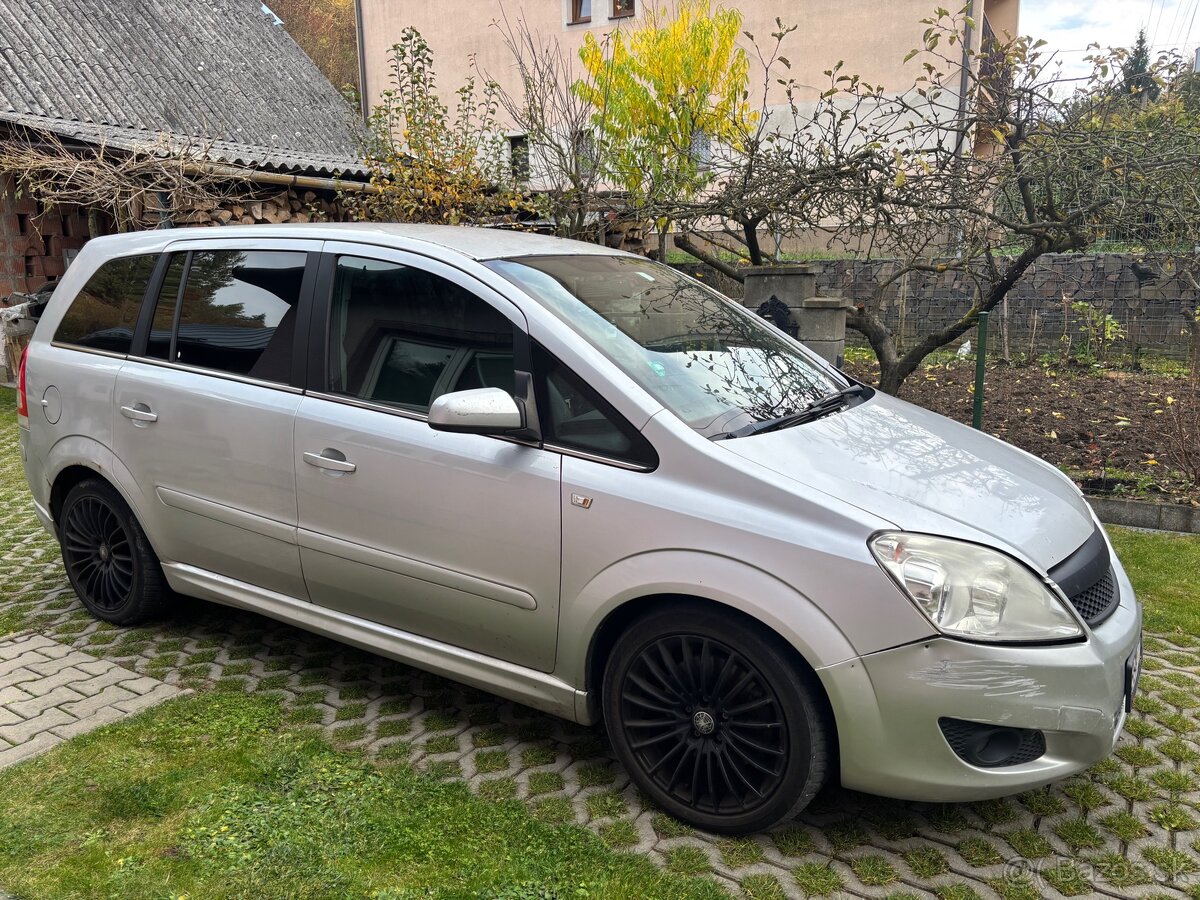 Opel Zafira B Sport 2008 110kW 1.9CDTI - 2