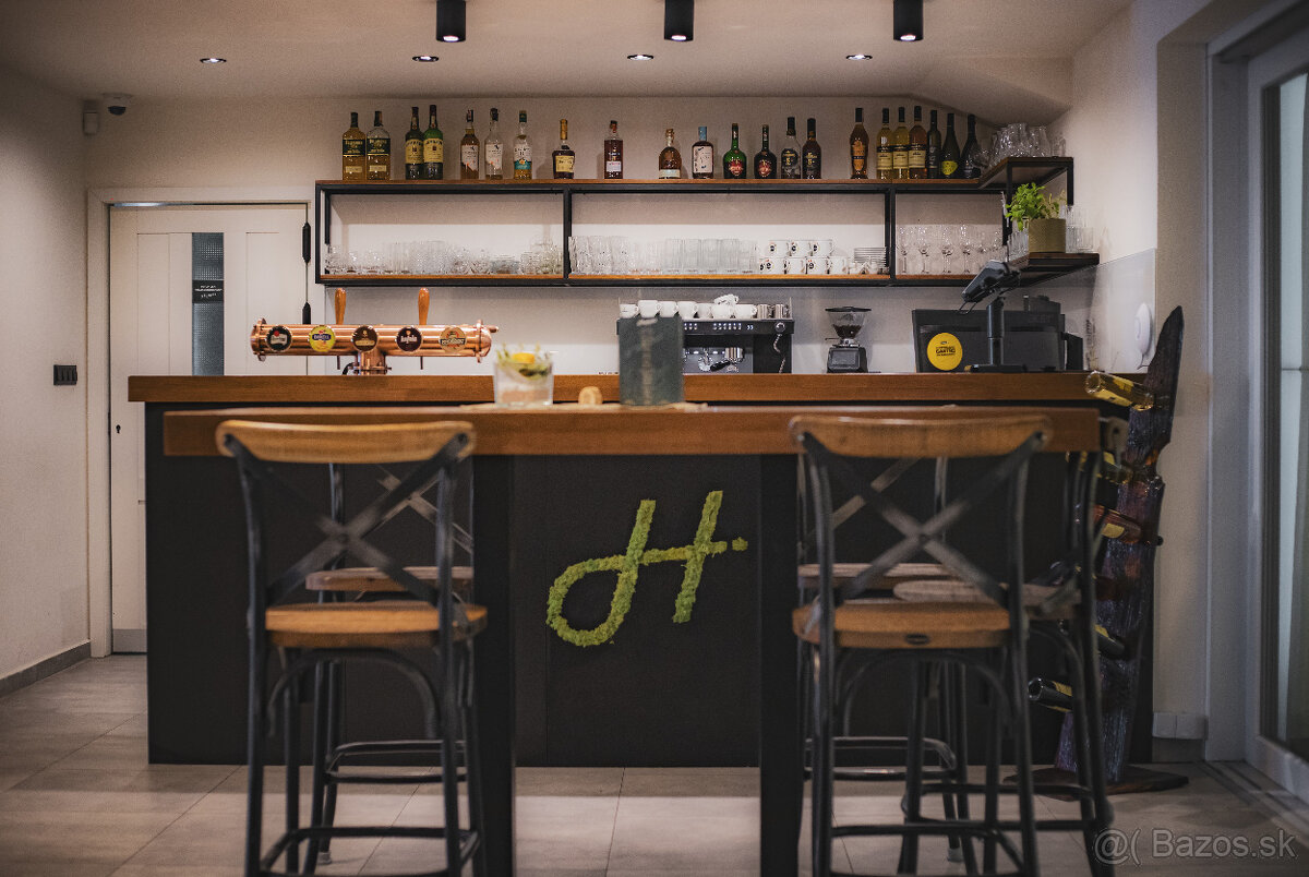 čašníčka, čašník - 2