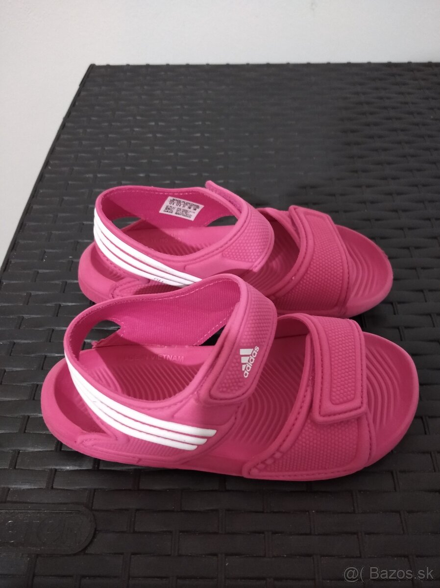Dievčenské sandálky Adidas - 2