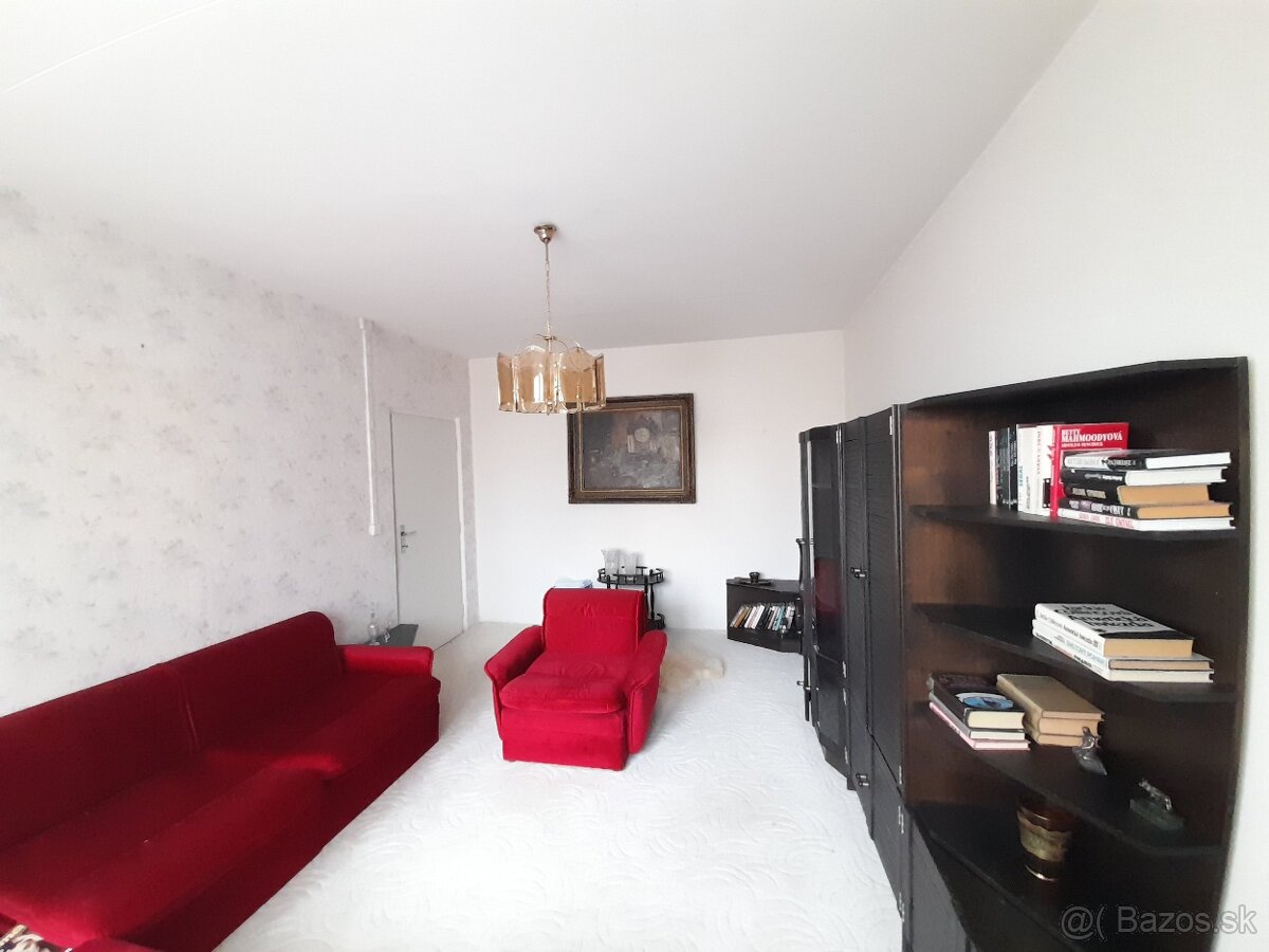 Na predaj 3 izbový byt, 67m2, sídl. Terasa, Narcisová ul. - 2