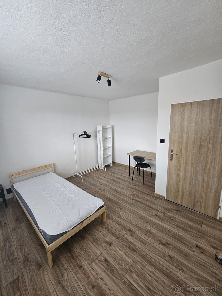 Prenájom rodinného domu v lokalite Košice-Sever voľný ihneď - 2