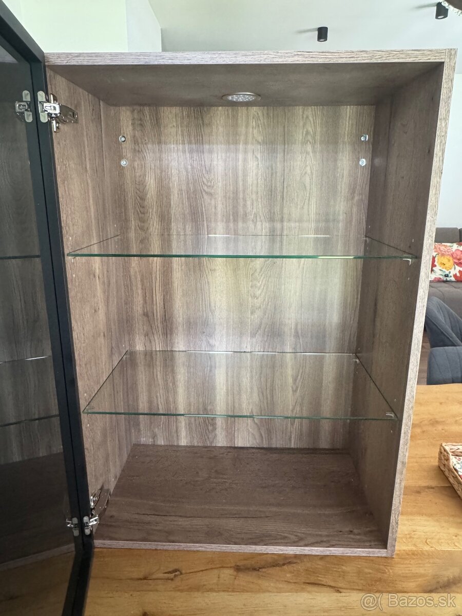 Závesná Presklená Skrinka - 2