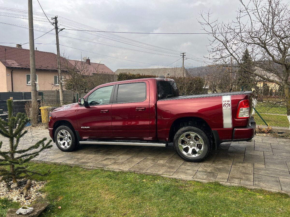 Dodge Ram 1500 5.7 Hemi - 2