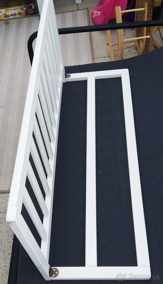 Zábrana na posteľ drevená - 2