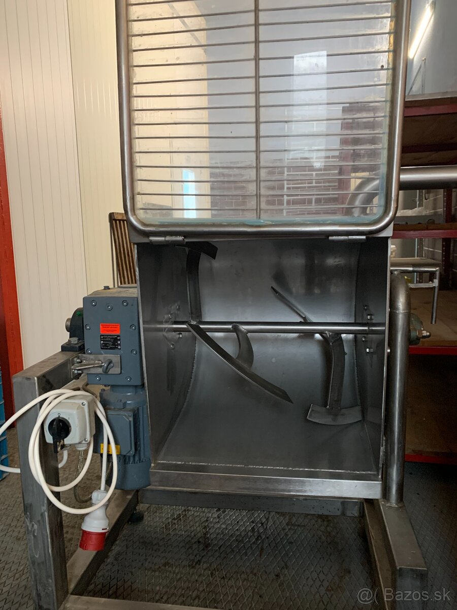Predám miešačku mäsa a sypkých materiálov - 2