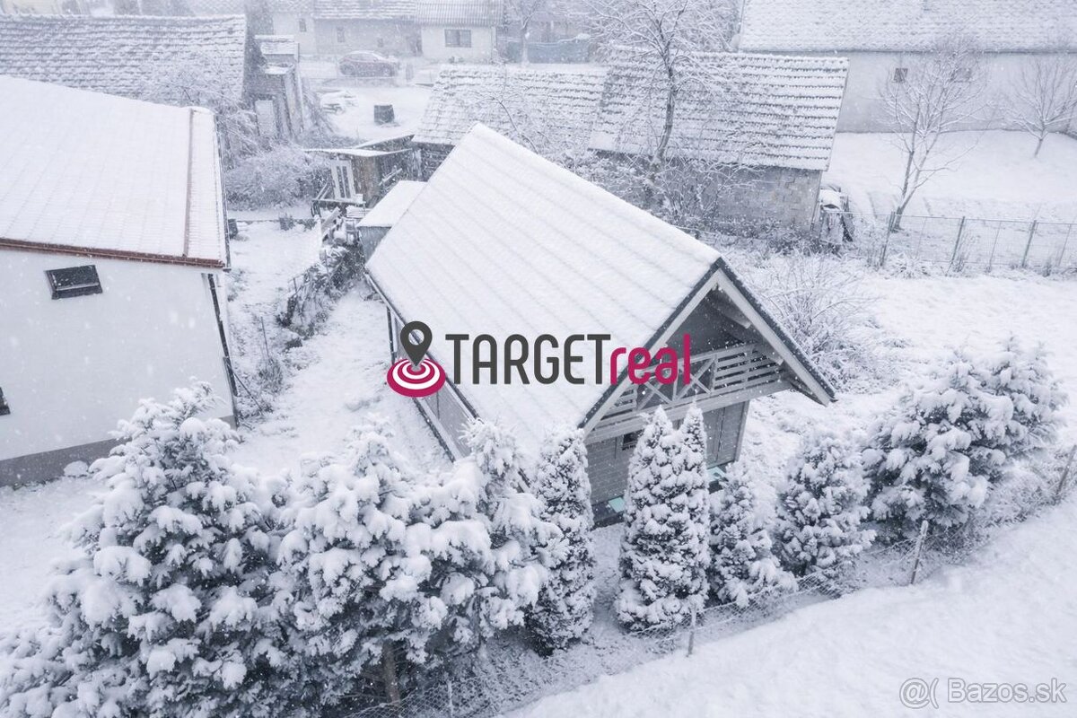 TARGETreal | Na predaj: Novostavba, Chatka v centre Stráňav, - 2