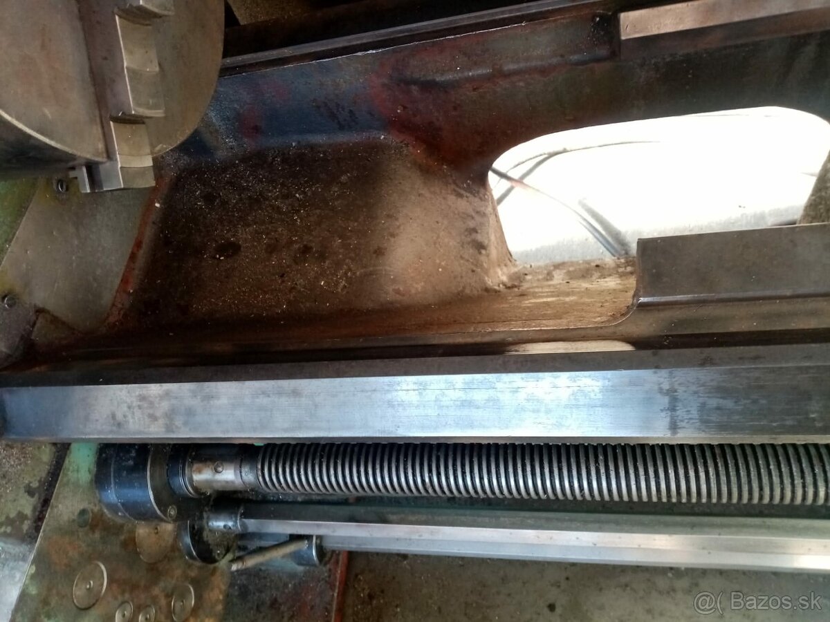 Soustruh SUI 40/1000 - 2