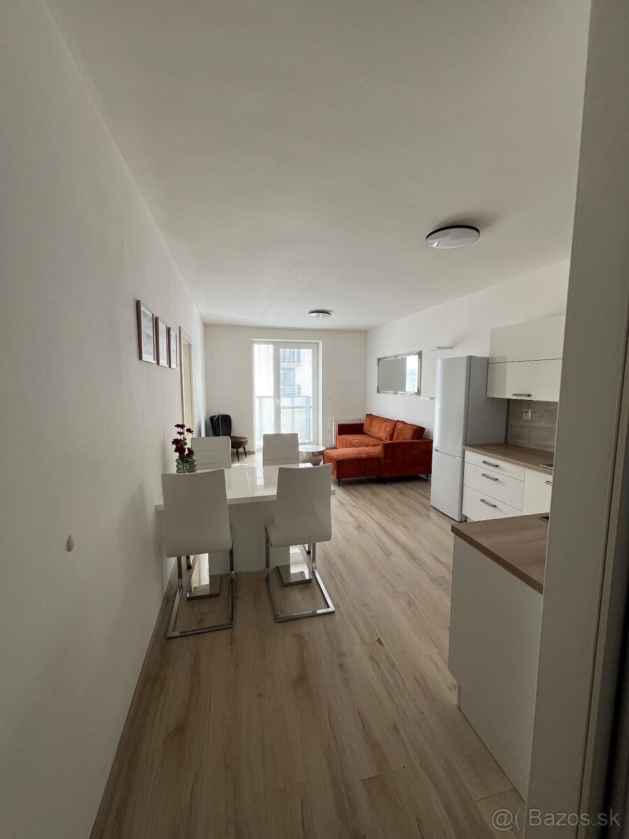 Prenajom 3-izbovy byt WEST - 2