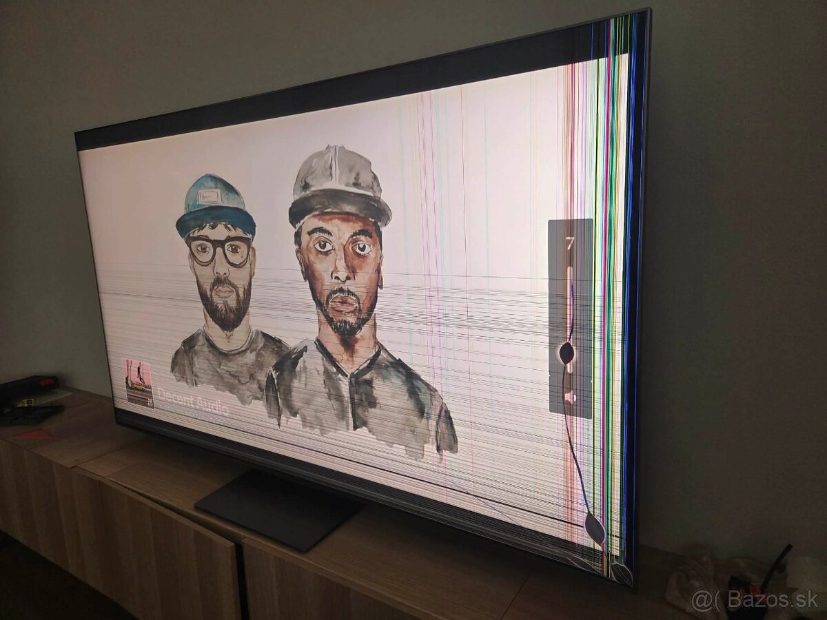 Pokazená TV TCL 75C8K 75" - 2