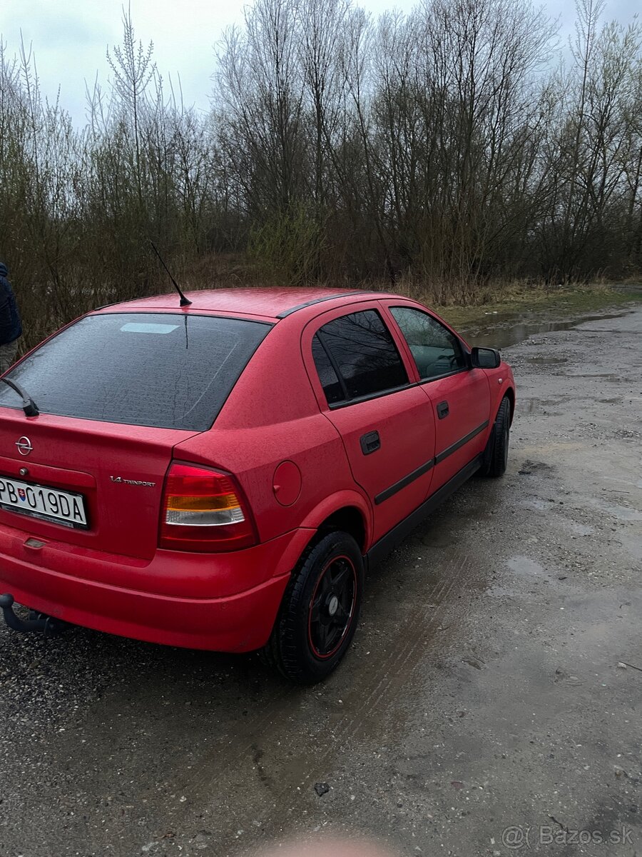 Opel astra - 2