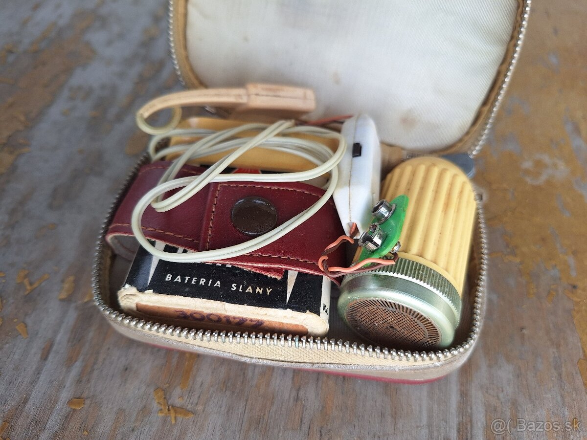 Holiaci strojček retro - 2