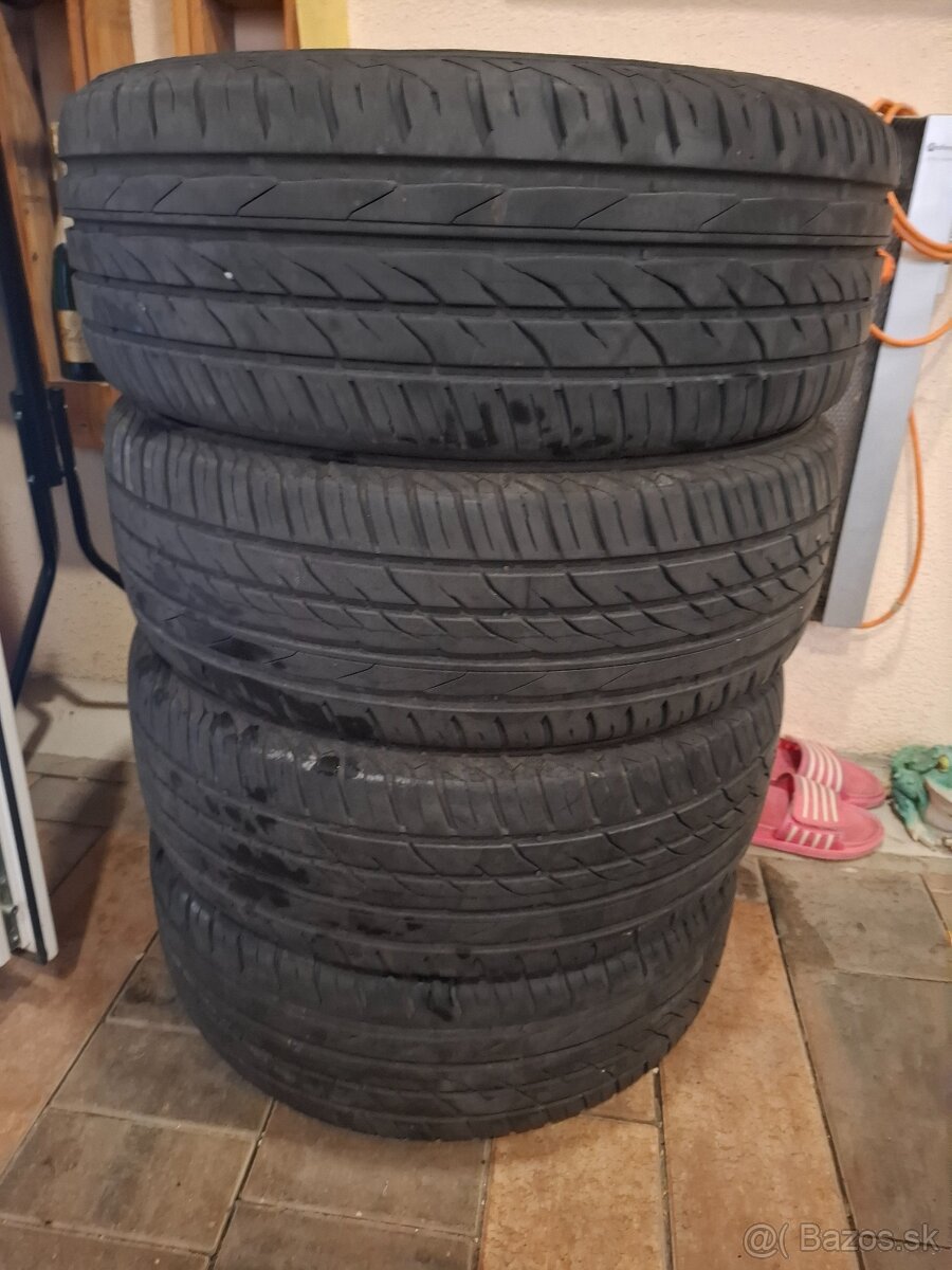 Predám 205 55 16 - 2