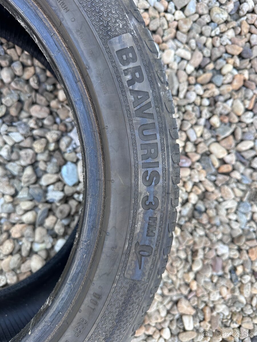 235/45 r17 - 2