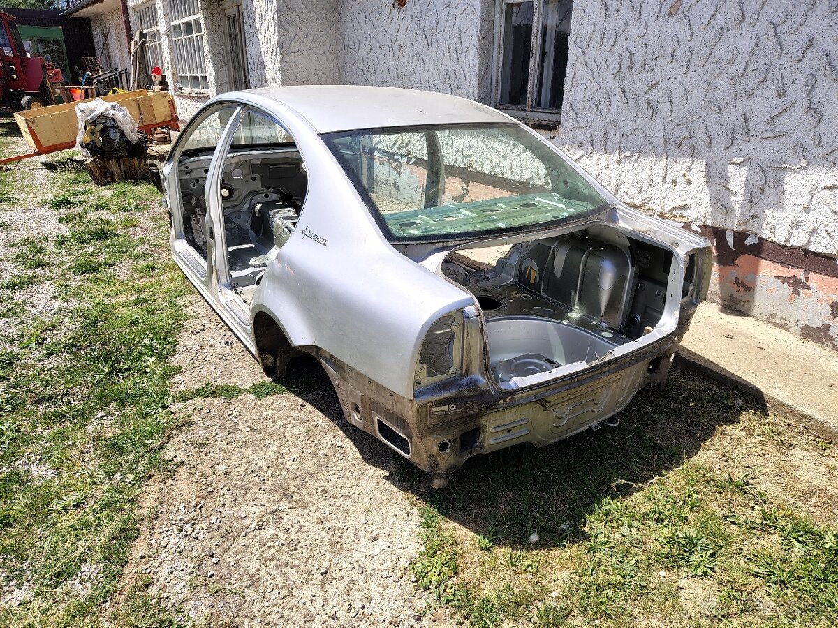 Skelet škoda Superb 1 - 2