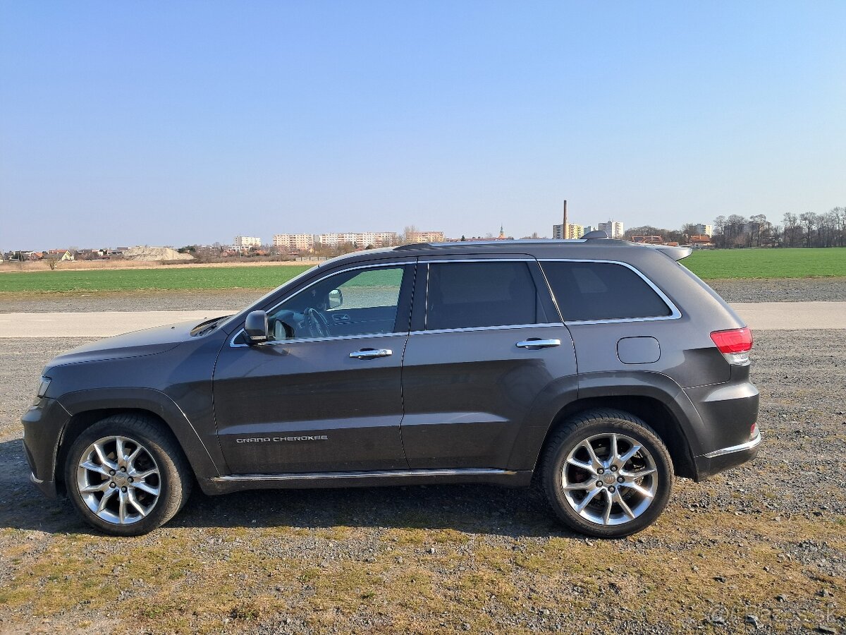 Jeep Grand Cherokee Summit - 2