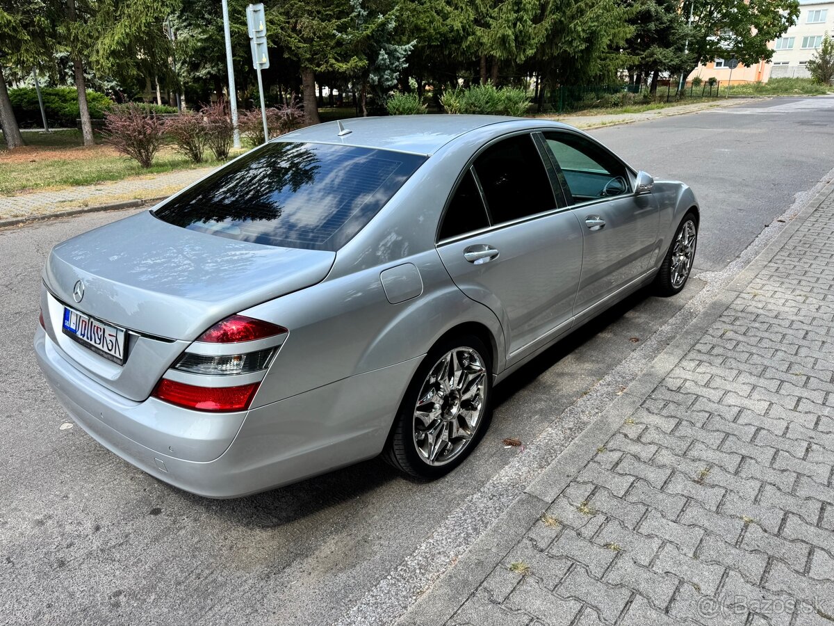 Mercedes W221 320CDI 4matic - 2