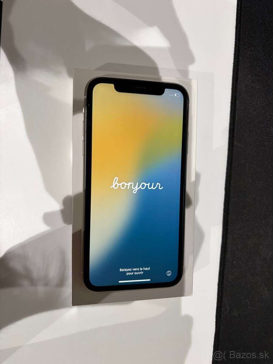 Predám iPhone 11 – biely, 128 GB - 2
