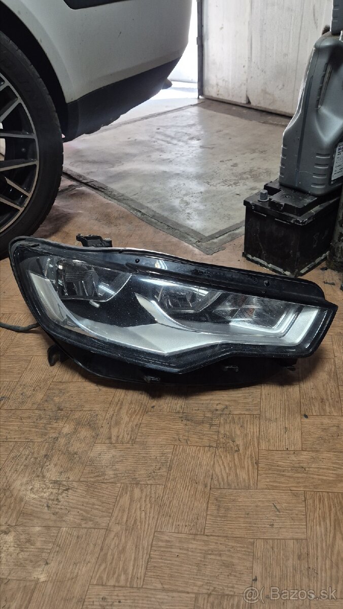 Predne svetla audi a6 c7 - 2