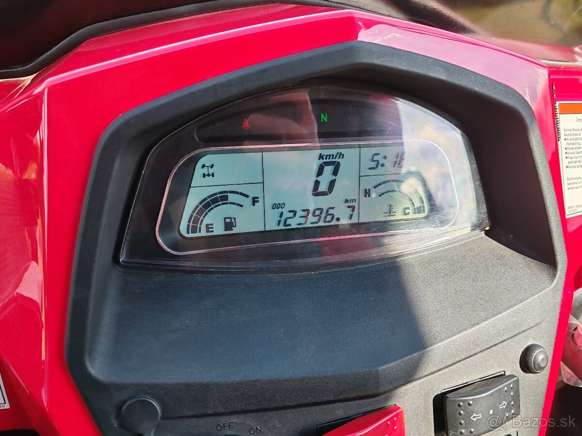 CF Moto Zforce 1000 bugina, buggy