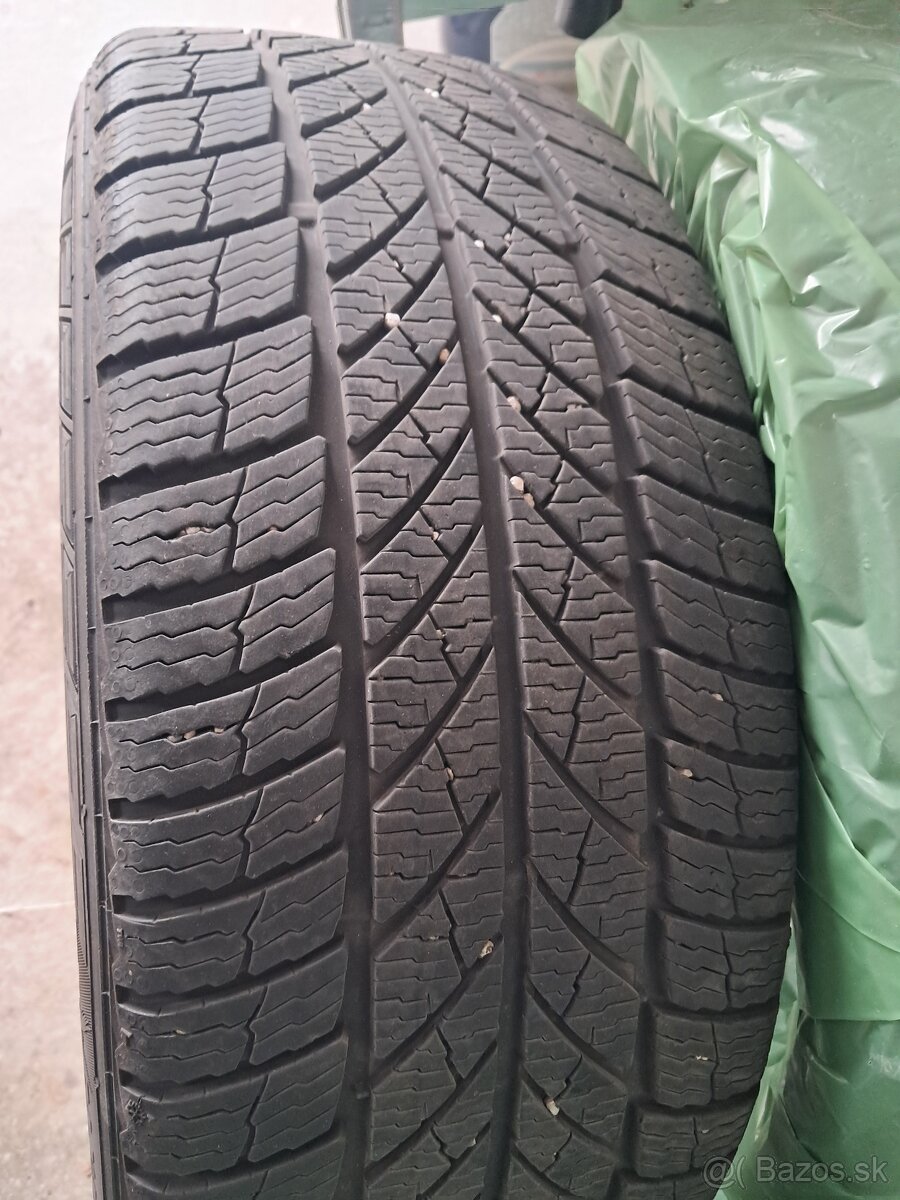 Zimné pneumatiky r18 225/45 - 2