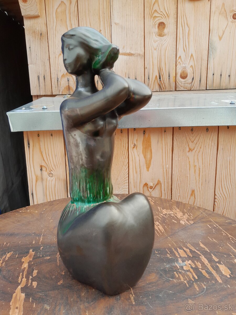 Predám sochu ženy - 2