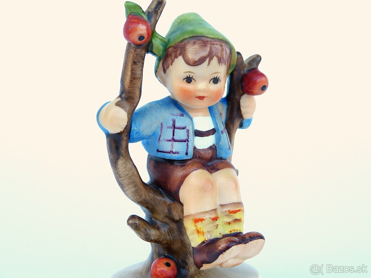 Hummel Keramická Figúrka - Chlapček na jabloni - 2