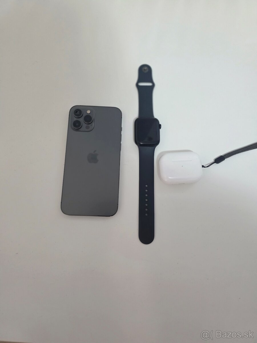 Apple iPhone 12 pro max - Apple watch se - 2