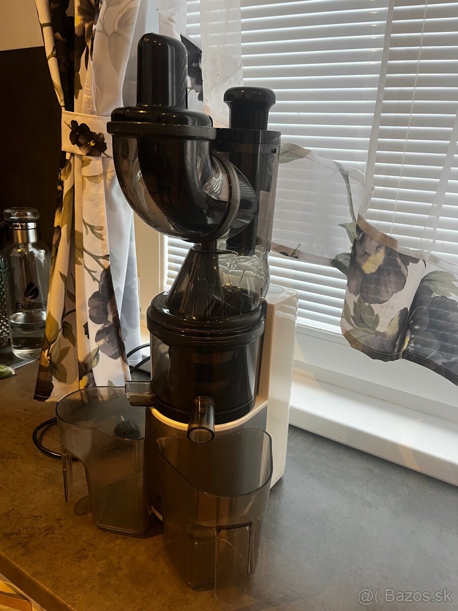 Pomalý odšťavovač ORAVA - 2