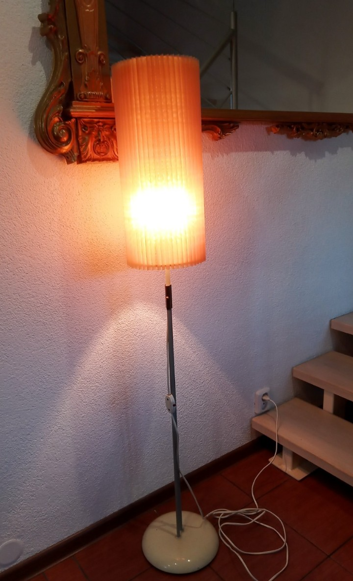 Retro lampa - 2