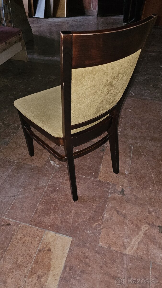 Jedálenská stolička - 2