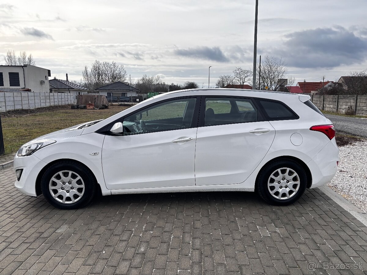 Hyundai i30 1.6CDRI 81kw - 2