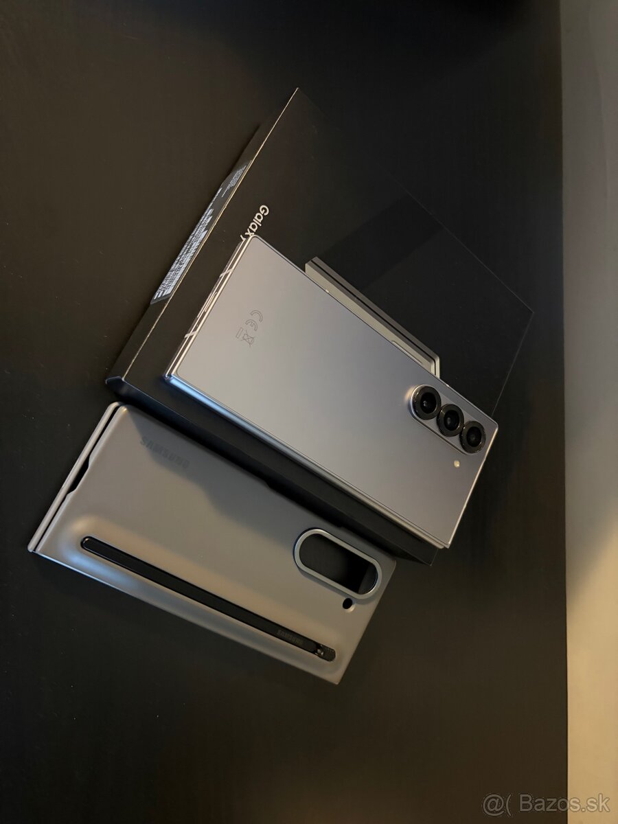 Samsung z Fold 6 12/ 256gb Silver Shadow - 2